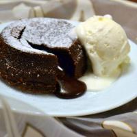 Çikolata şelalesi ; lava kek